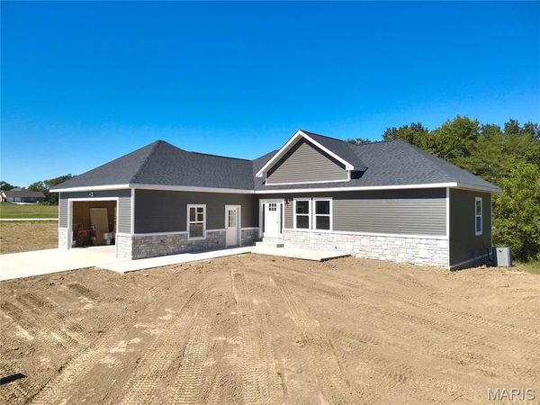 5870 County Road 324 , Palmyra, MO 63461
