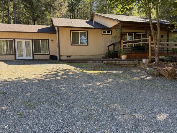 259 Borica Drive, Selma, OR 97538