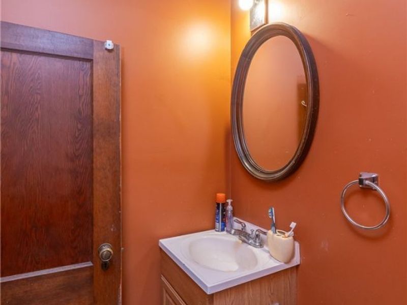 473 S Sunset View Drive, Akron, OH 44320 Photo 21