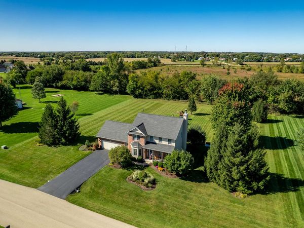 12560 Arrowwood Lane , Belvidere, IL 61008