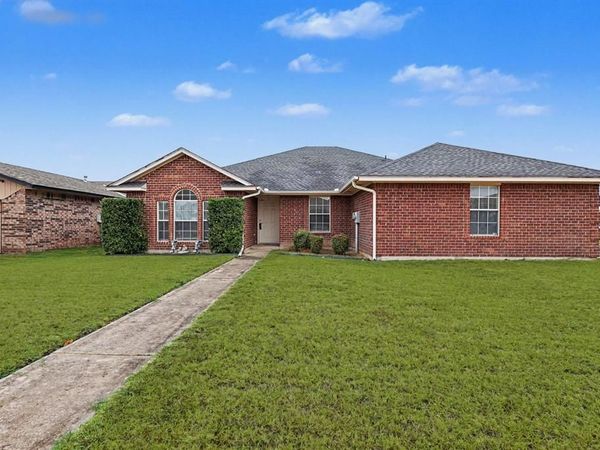 3444 Cobblestone Court, Spencer, OK 73084