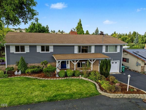 2460 Redwood Drive, Klamath Falls, OR 97601