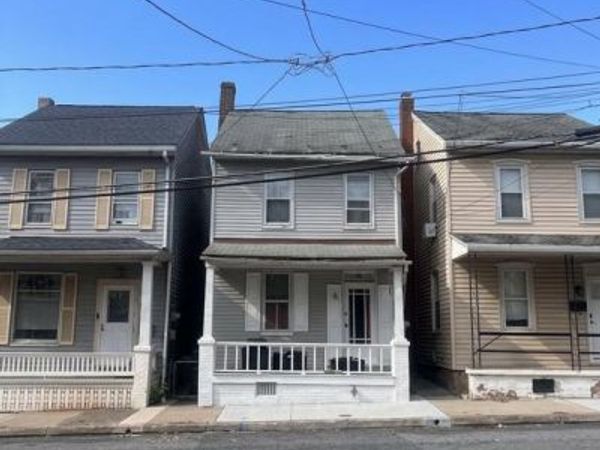 241 E WATER STREET, MIDDLETOWN, PA 17057