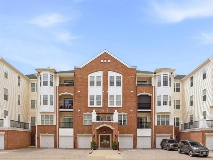 6150 Shadywood Road, Unit 301, Elkridge, MD 21075 Main Photo