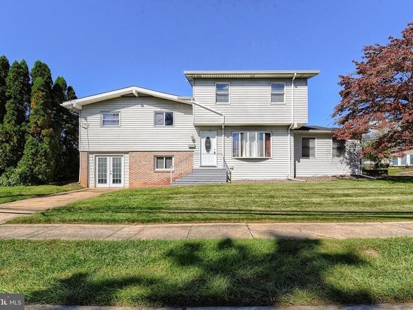 4601 CHESTNUT AVENUE, CAMP HILL, PA 17011
