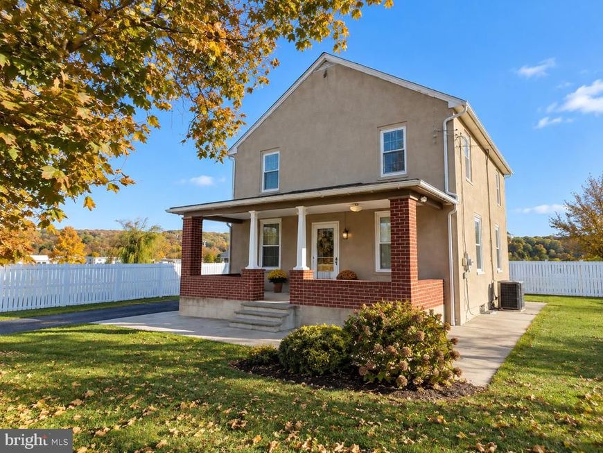 9559 Kings Highway S, Zionsville, PA 18092 Main Photo