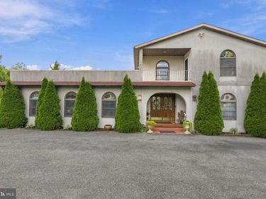 112 HILLSDALE ROAD, ELIZABETHTOWN, PA 17022
