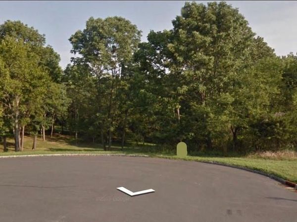 6 ROOSEVELT AVENUE, PENNINGTON, NJ 08534