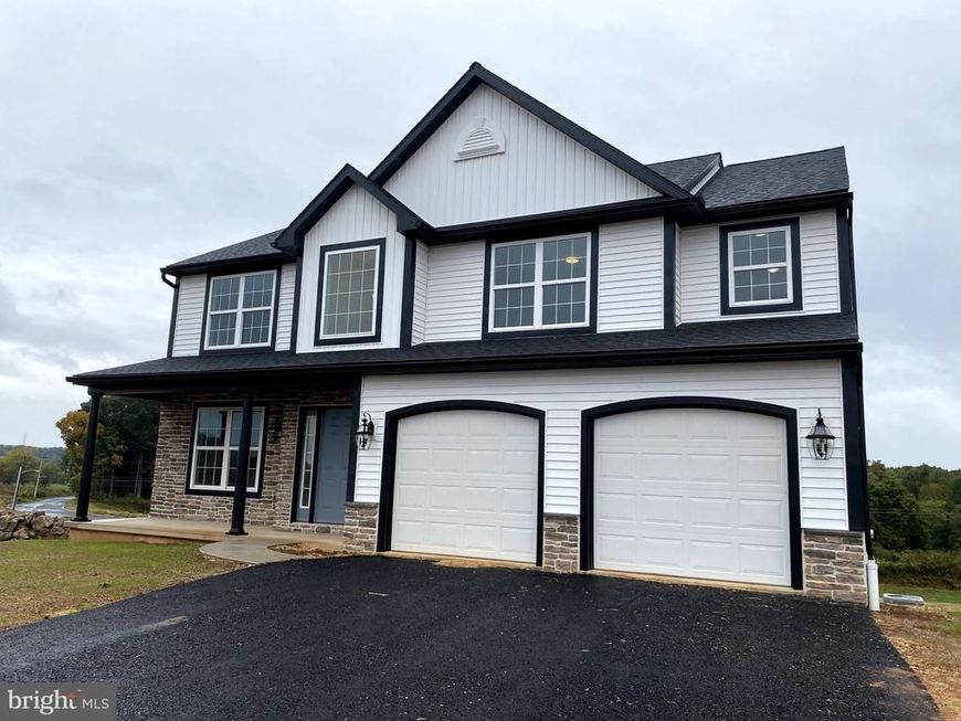 1017 Antonio Drive, Reading, PA 19605 Main Photo
