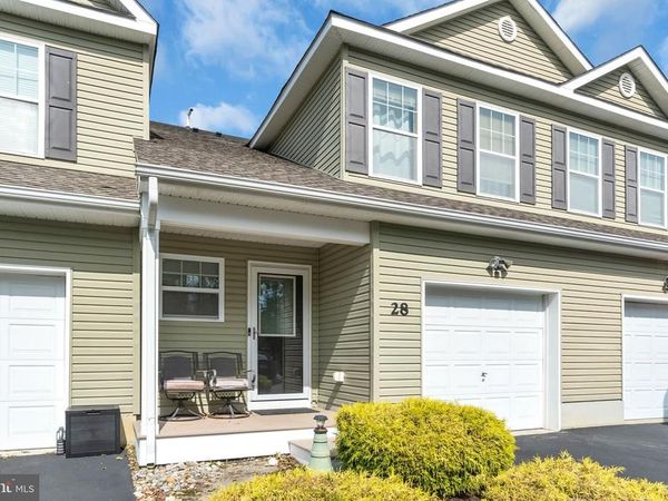28 WILEY WAY, TOMS RIVER, NJ 08757