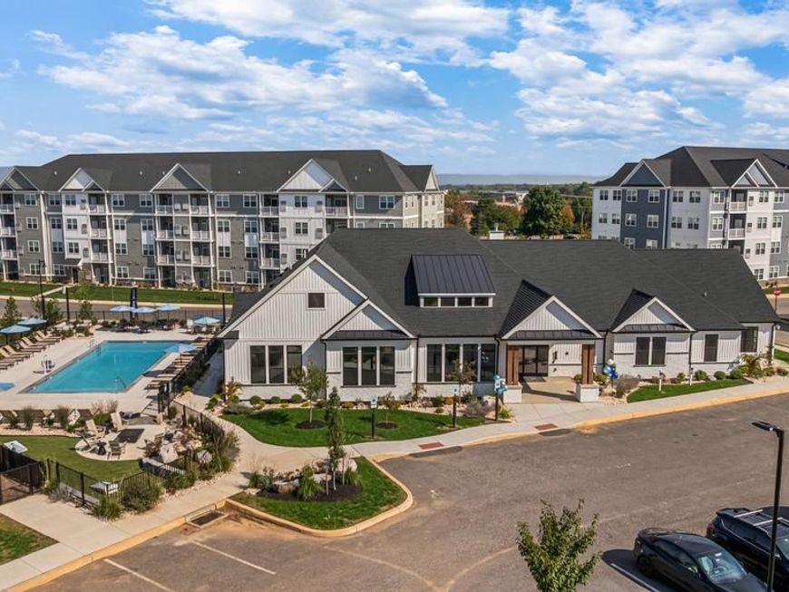 50 Sprint Dr, Unit 10-0104, Carlisle, PA 17015 Main Photo