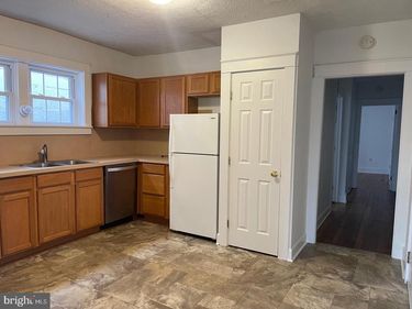 32 36 E STATE STREET, Unit B, QUARRYVILLE, PA 17566