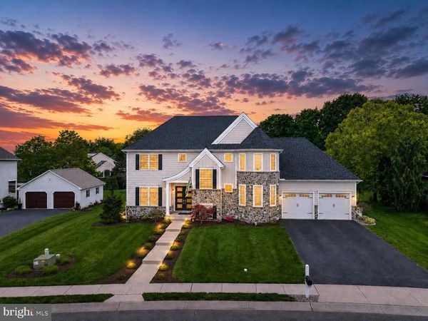 227 SETTLERS BEND, LANCASTER, PA 17601
