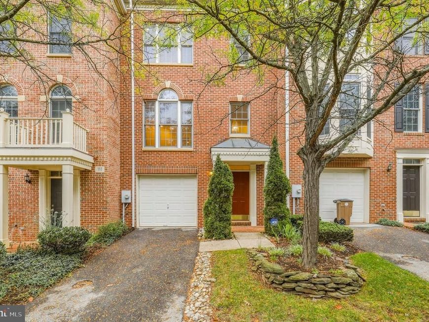 109 Wootton Oaks Court, Rockville, MD 20852 Main Photo