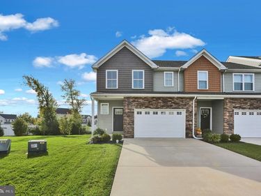 14 HUBBARDTON COURT, READING, PA 19608