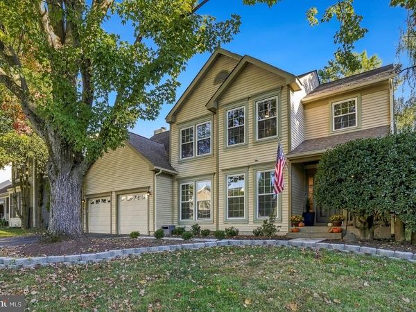 18807 LINDENHOUSE ROAD, GAITHERSBURG, MD 20879