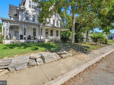 25 FROELICH AVENUE, MOUNTVILLE, PA 17554