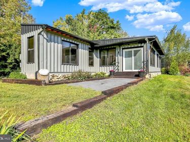 100 LOGAN AVENUE, READING, PA 19609