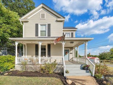 711 North Street, Bedford, VA 24523