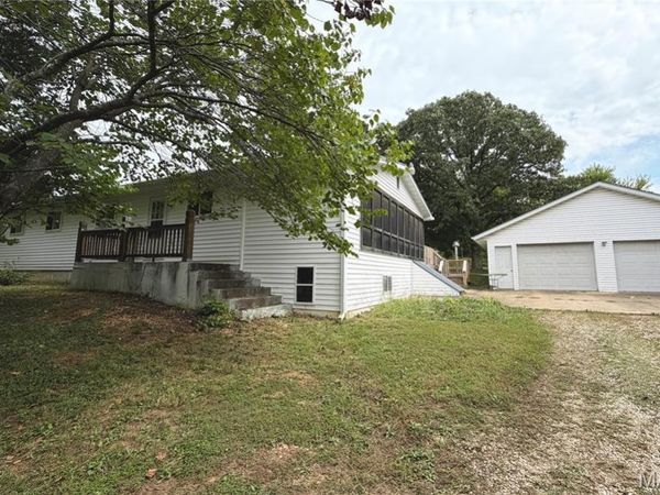 797 Rohrer Road , Bourbon, MO 65441