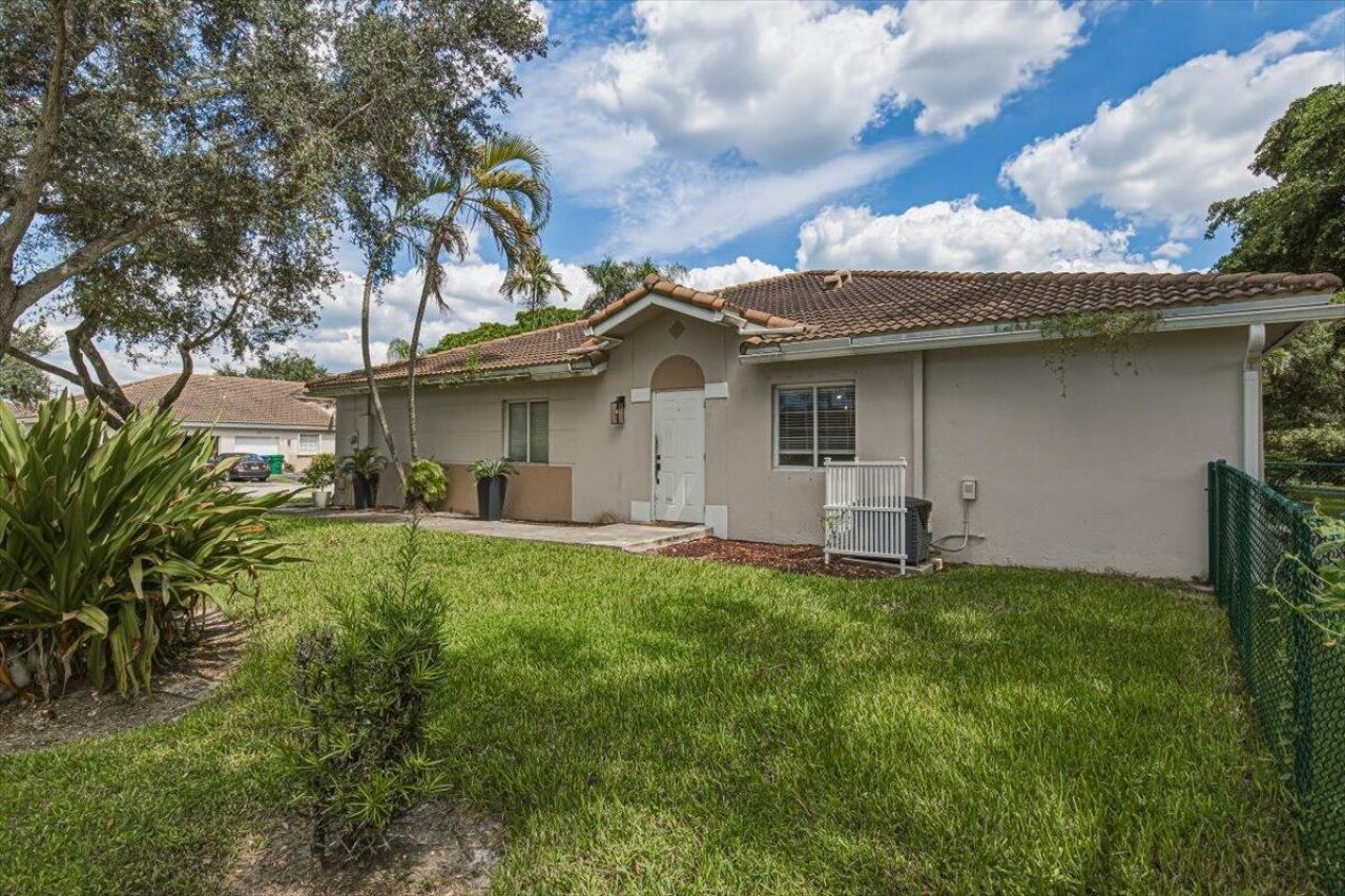 11700 SW 19th Street, Miramar, FL 33025 Photo