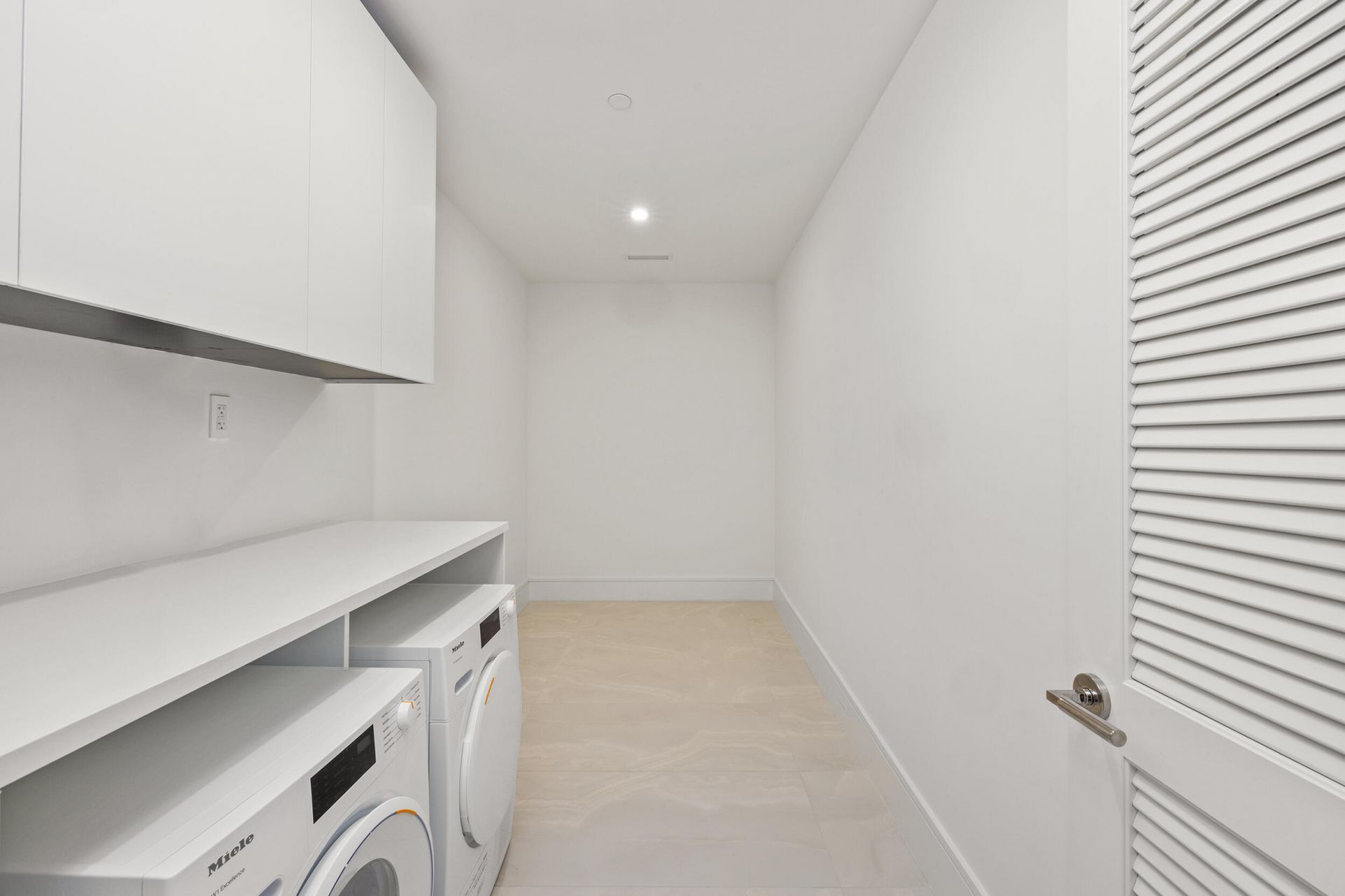 220 Lake Shore Drive, Unit 704, Lake Park, FL 33403 Photo