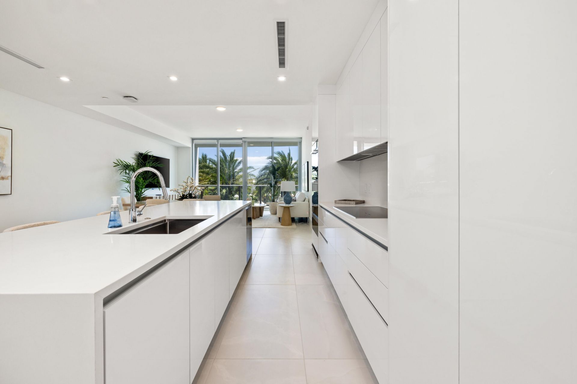 220 Lake Shore Drive, Unit 704, Lake Park, FL 33403 Photo