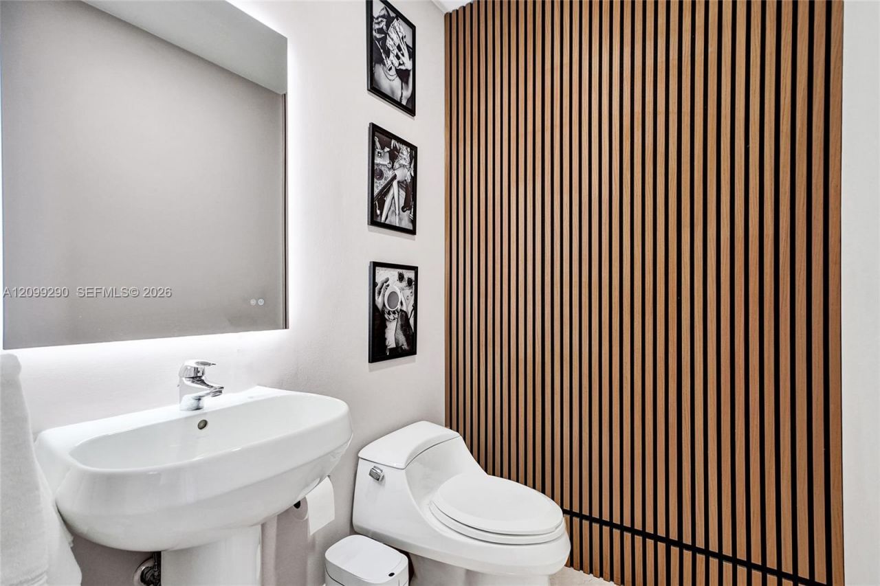18101 Collins Ave, Unit 602, Sunny Isles Beach, FL 33160 Photo