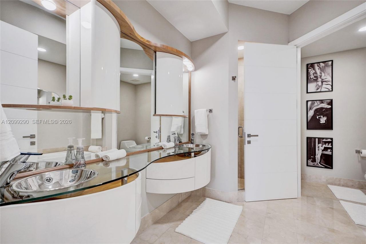 18101 Collins Ave, Unit 602, Sunny Isles Beach, FL 33160 Photo
