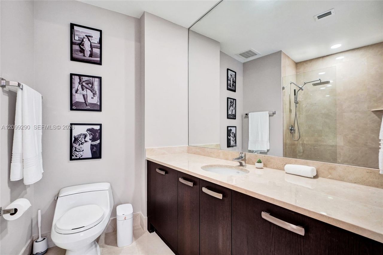 18101 Collins Ave, Unit 602, Sunny Isles Beach, FL 33160 Photo