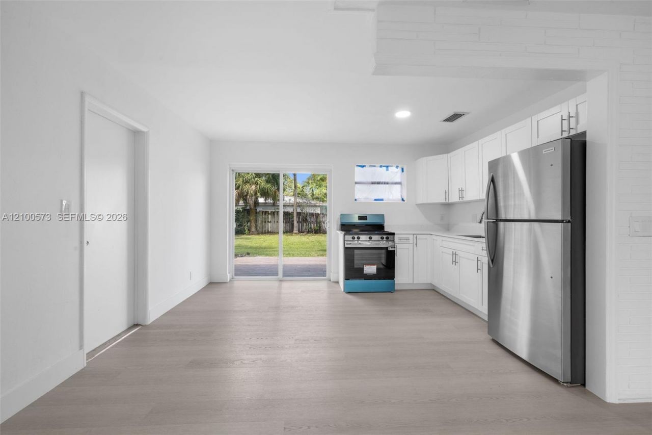 2733 Harding St, Hollywood, FL 33020 Photo