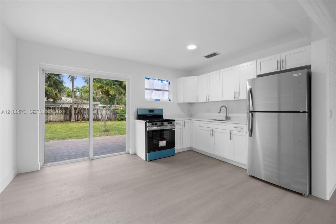 2733 Harding St, Hollywood, FL 33020 Photo