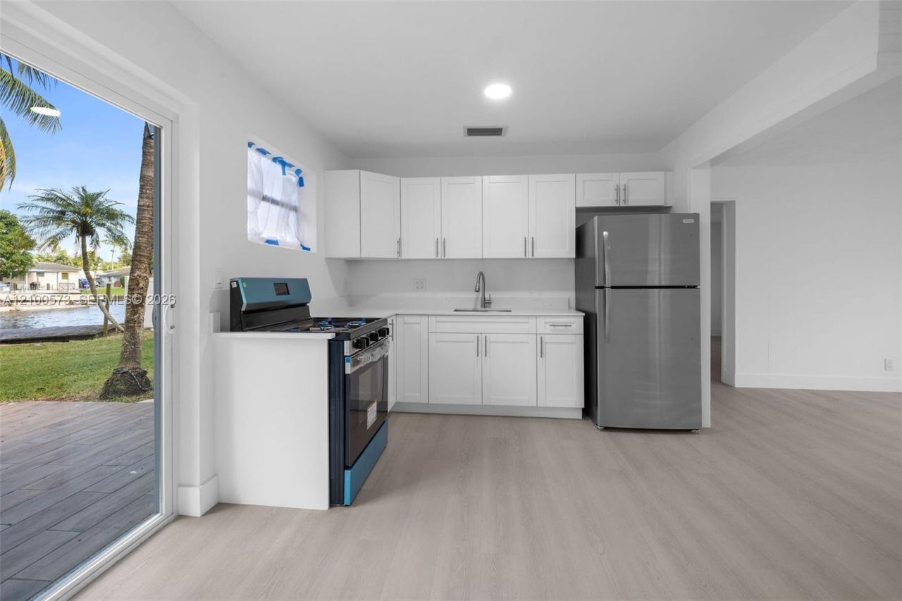 2733 Harding St, Hollywood, FL 33020 Photo