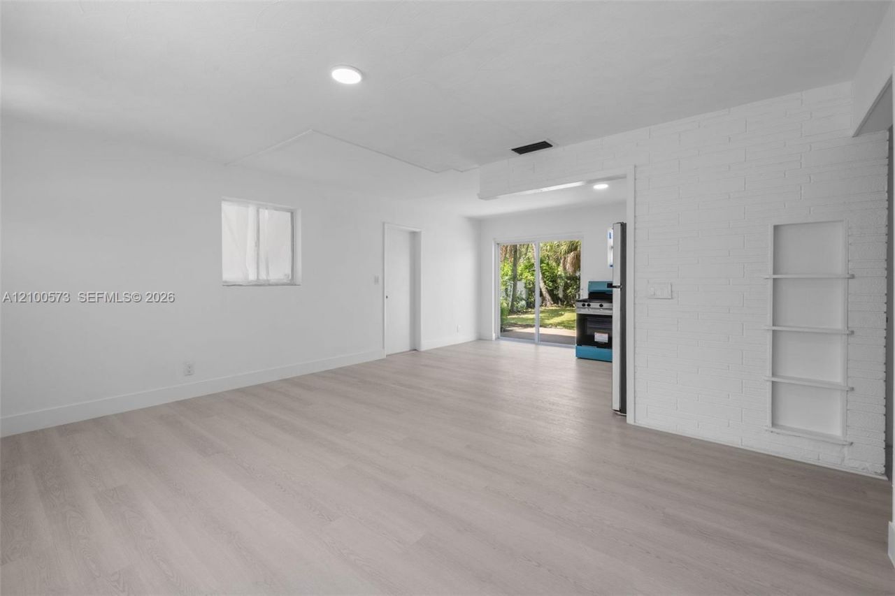 2733 Harding St, Hollywood, FL 33020 Photo