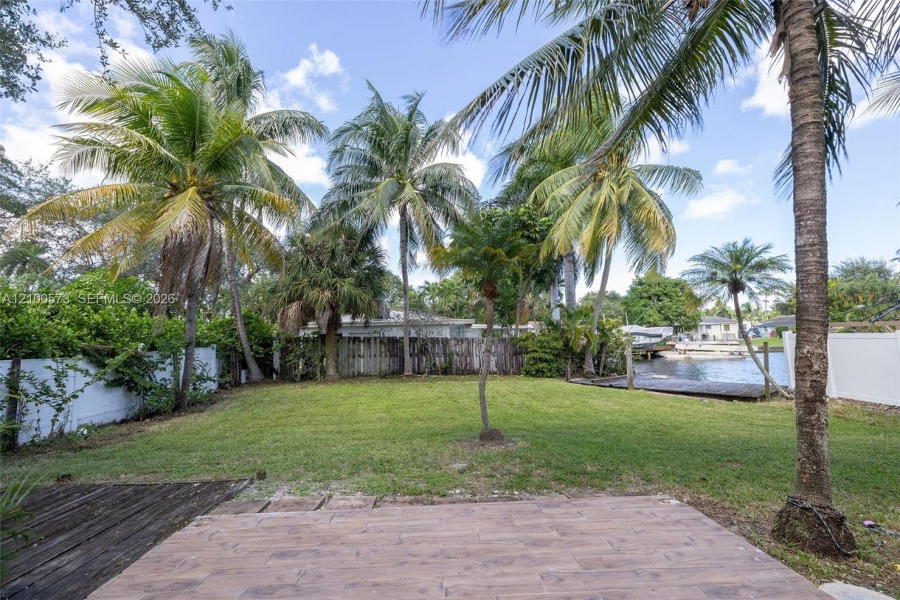 2733 Harding St, Hollywood, FL 33020 Photo