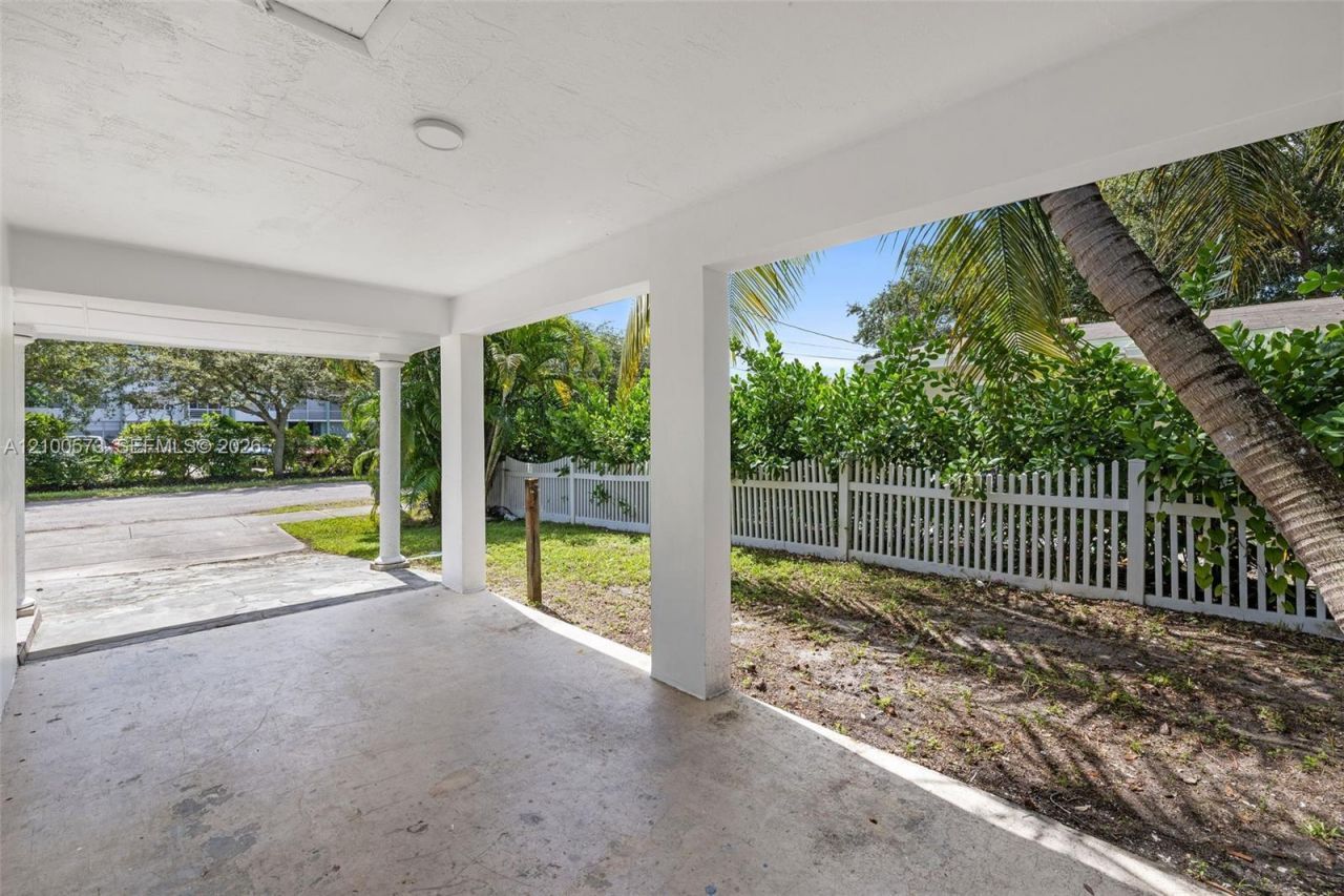 2733 Harding St, Hollywood, FL 33020 Photo