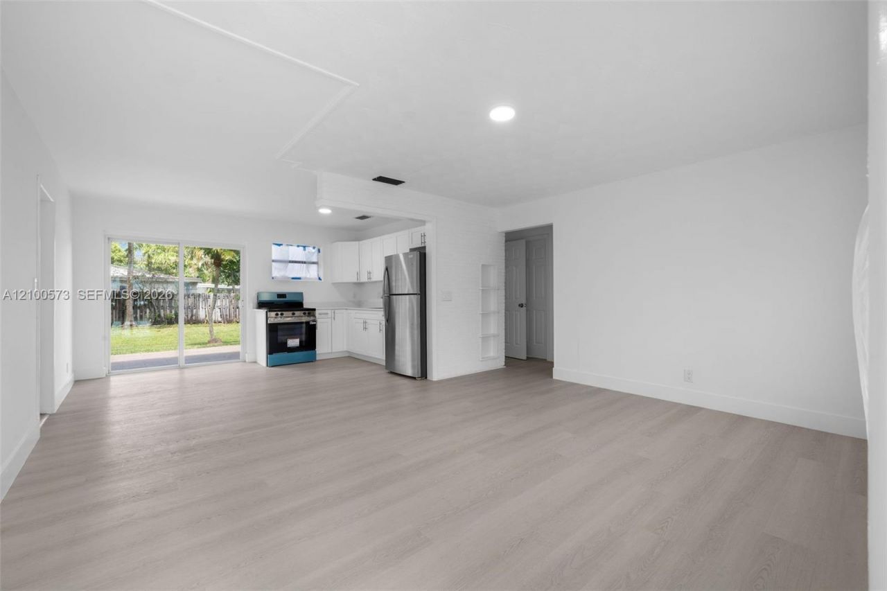 2733 Harding St, Hollywood, FL 33020 Photo