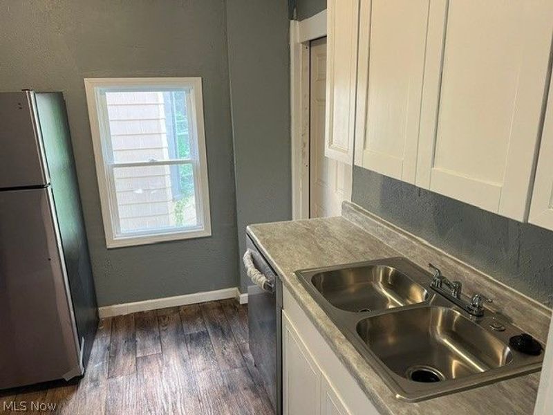 695 E 157th Street, Cleveland, OH 44110 Photo 6