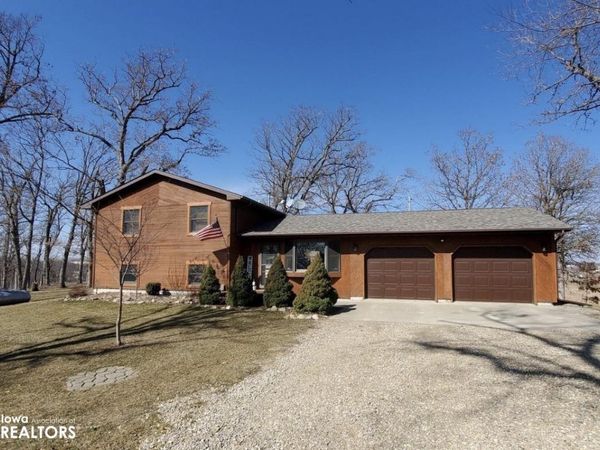 2956 D Avenue, Montour, IA 50173
