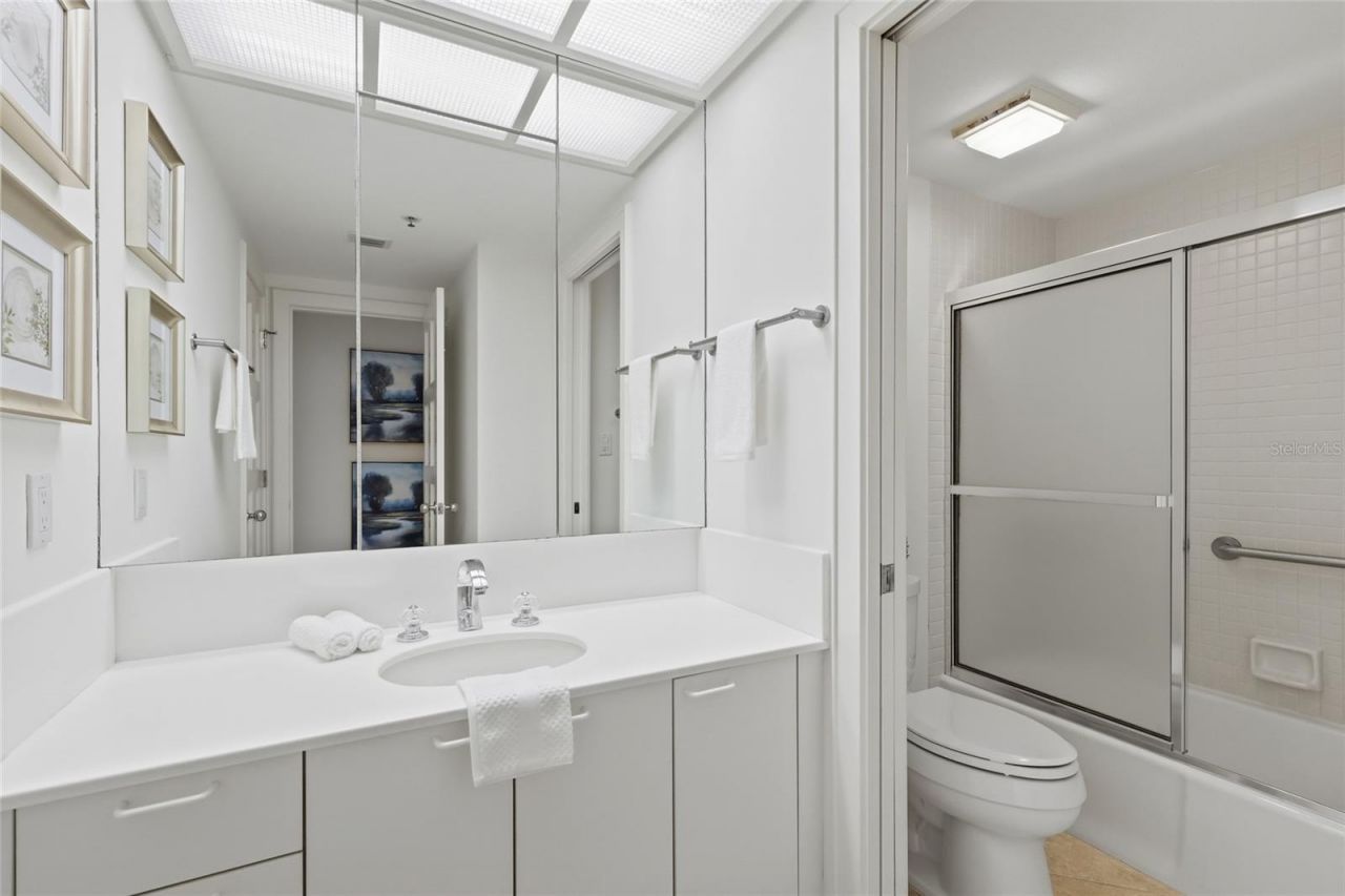 2550 Harbourside Drive, Unit 333, Longboat Key, FL 34228 Photo