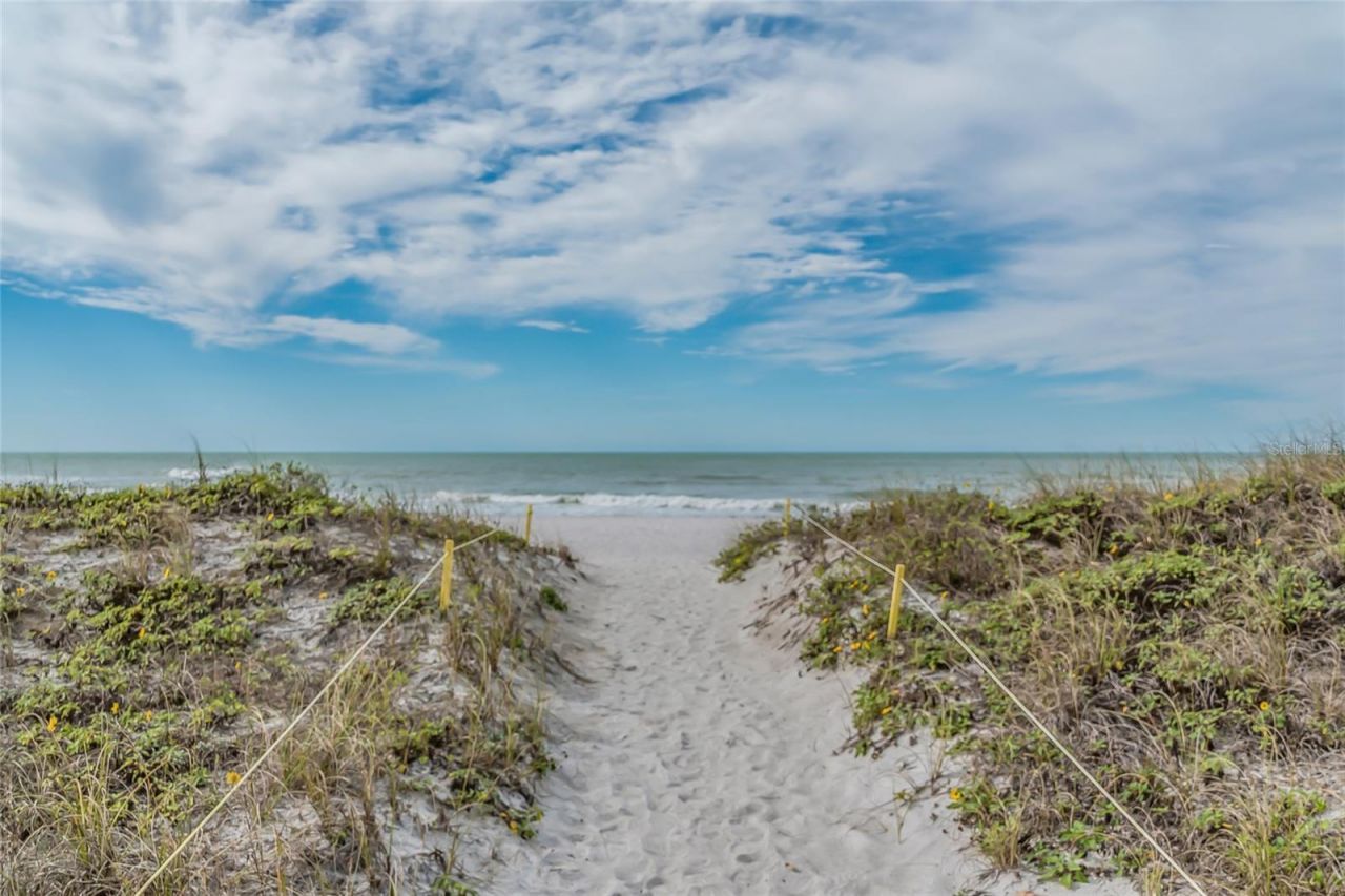 2550 Harbourside Drive, Unit 333, Longboat Key, FL 34228 Photo