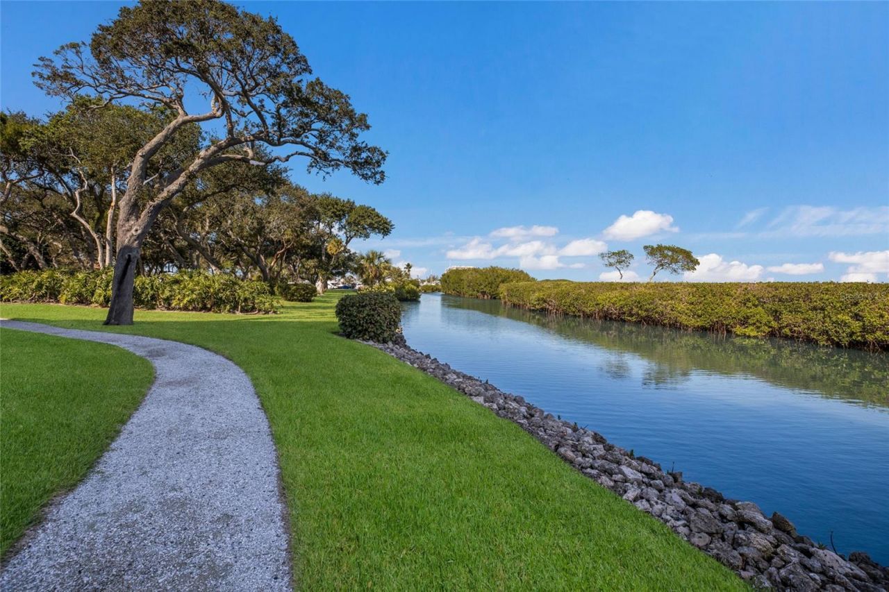 2550 Harbourside Drive, Unit 333, Longboat Key, FL 34228 Photo