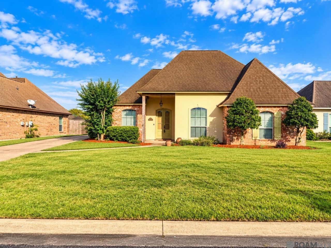 14056 Deep Creek Dr, Gonzales, LA 70737 Main Photo