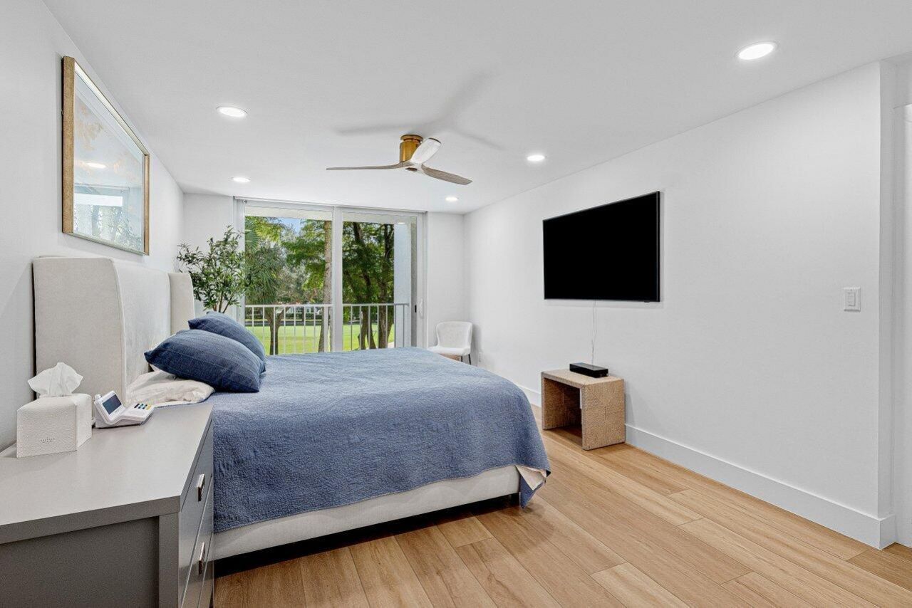 7370 Orangewood Lane, Unit 202, Boca Raton, FL 33433 Photo