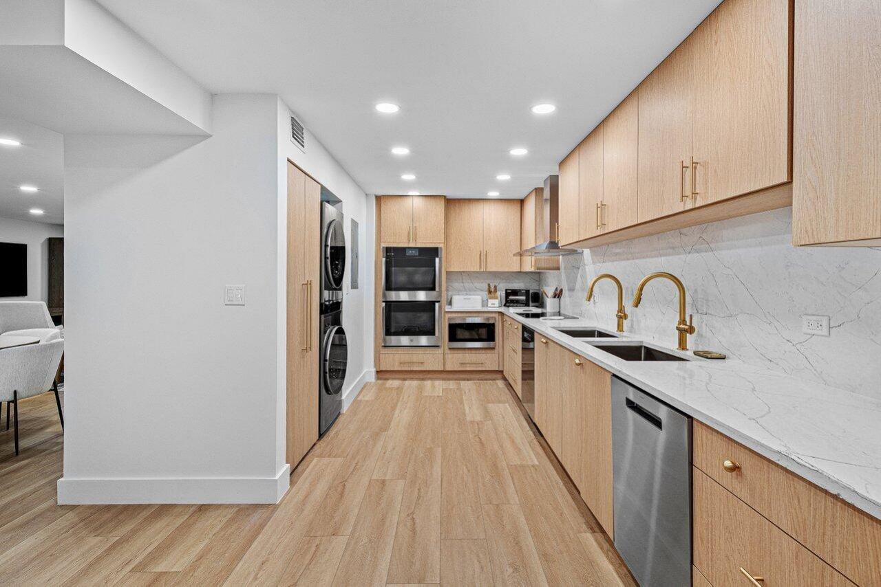 7370 Orangewood Lane, Unit 202, Boca Raton, FL 33433 Photo