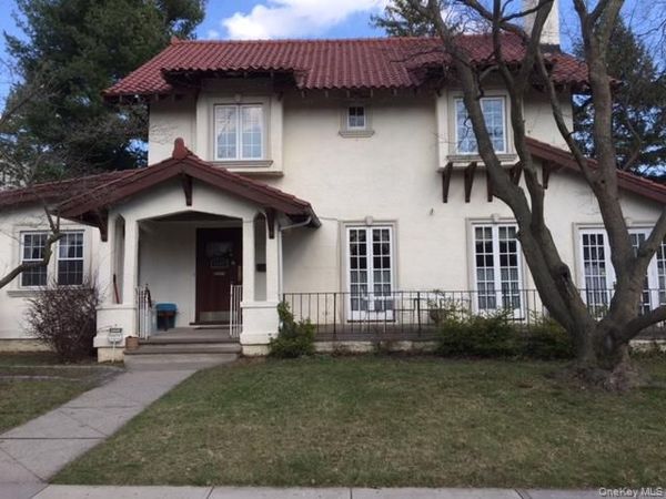 40-09 208th Street , Unit 2nd Floor, Bayside, NY 11361