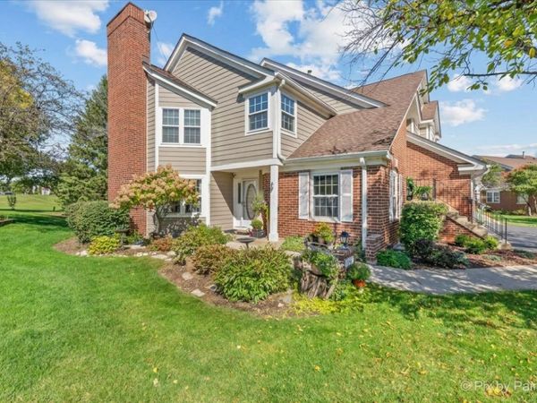 951 INTERLOCH Court , Algonquin, IL 60102