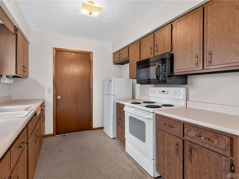 210 Elic Court, Botkins, OH 45306 Photo 12