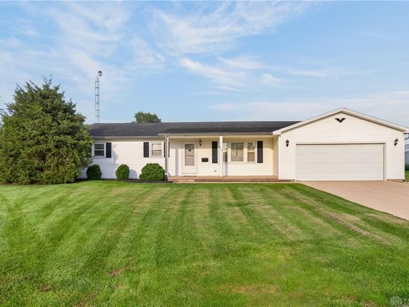 210 Elic Court, Botkins, OH 45306 Photo 2