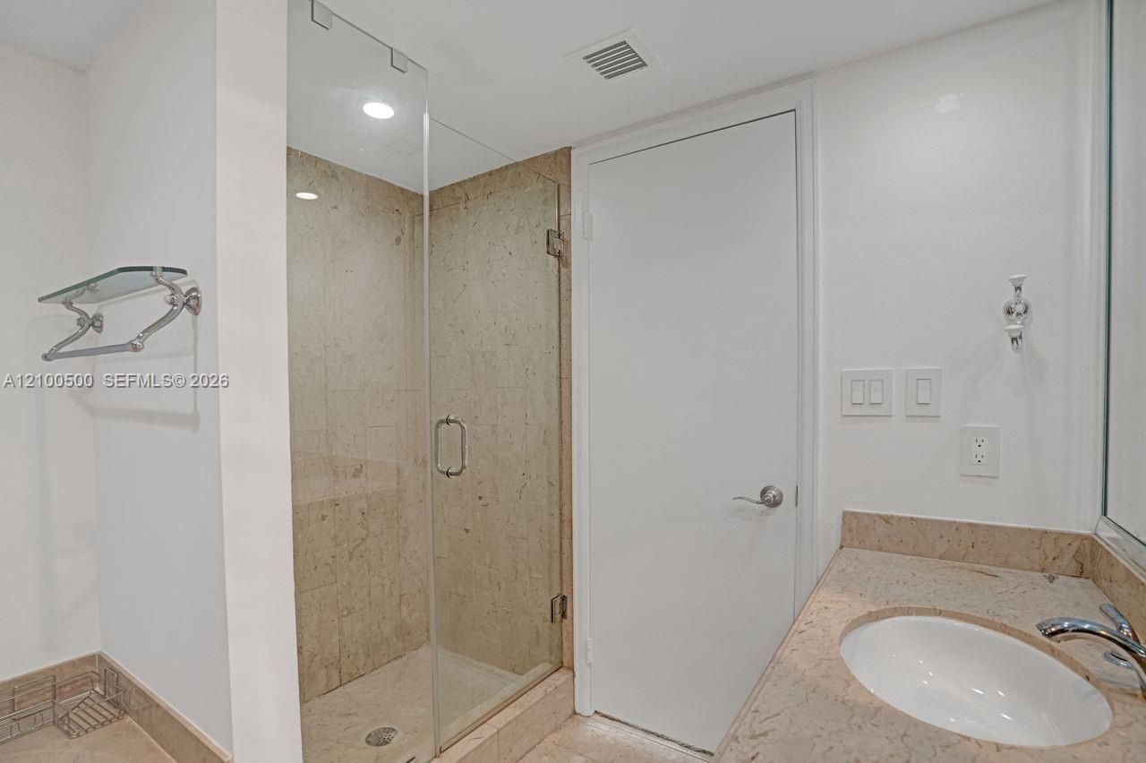 2 Grove Isle Dr , Unit B406, Miami, FL 33133 Photo